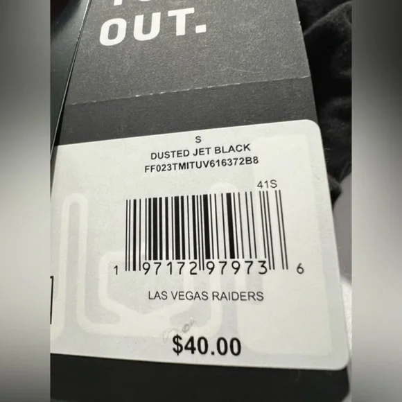 New 47 Men's Las Vegas Raiders Dusted Distressed Black T-Shirt NFL mens Medium - Picture 7 of 7